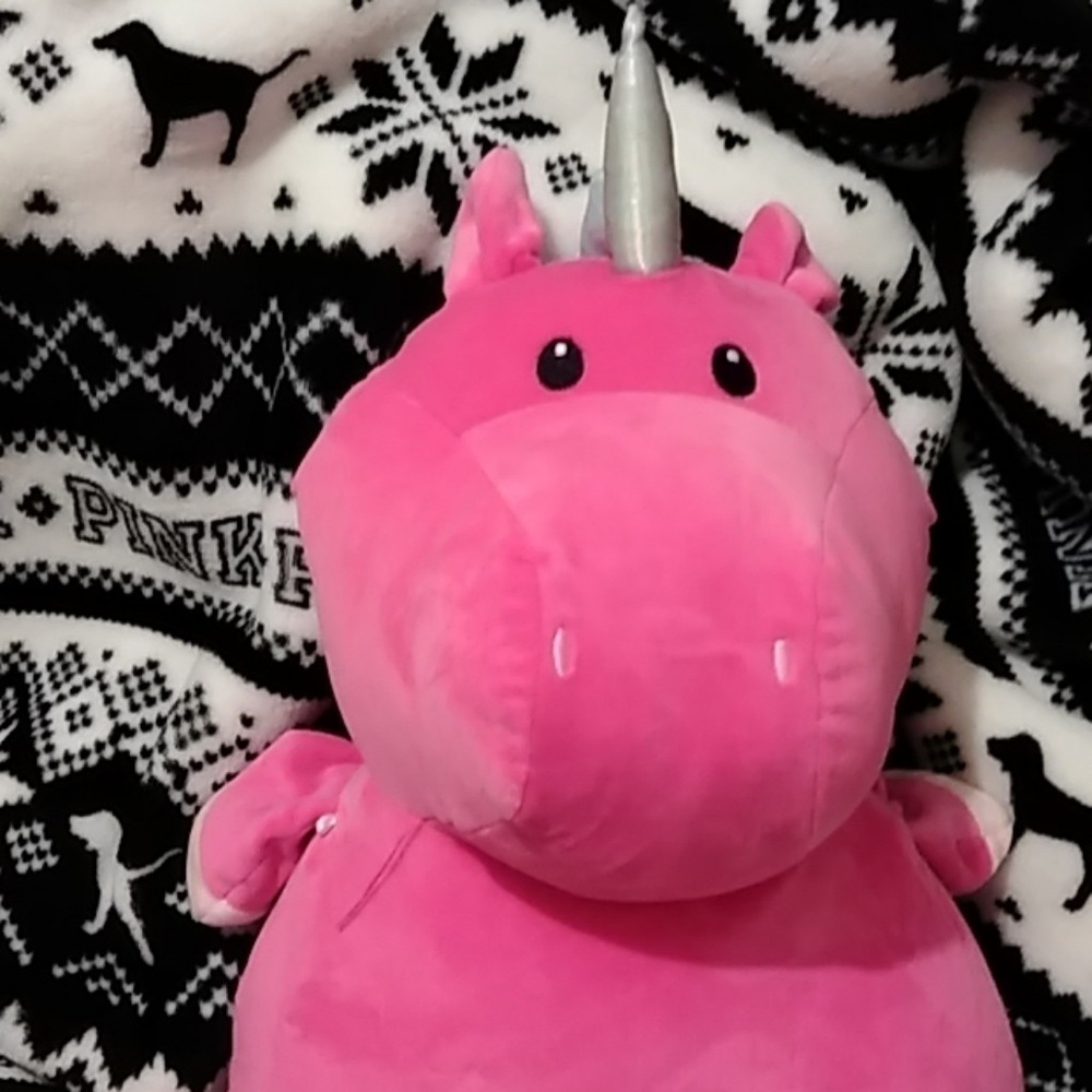 Meet your Posher, Leonor